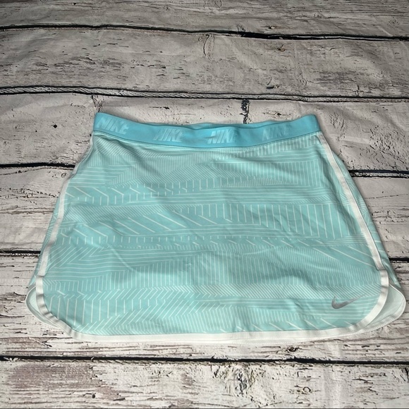 Nike Golf Dri-Fit Skort Size M - Picture 8 of 8